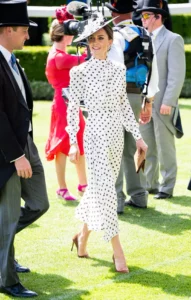 Kate Middleton w sukience w groszki